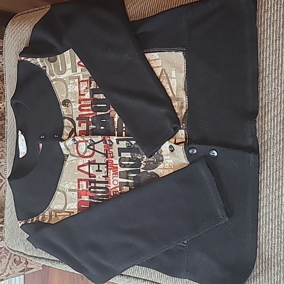 Zoe' Love Cardigan - Picture 10 of 10